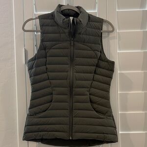 Lululemon Women's Quilted Puffer Vest - green